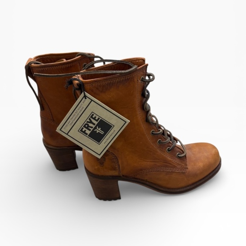 Frye Karen Lace Up Short combat boots NEW brown cognac leather 8